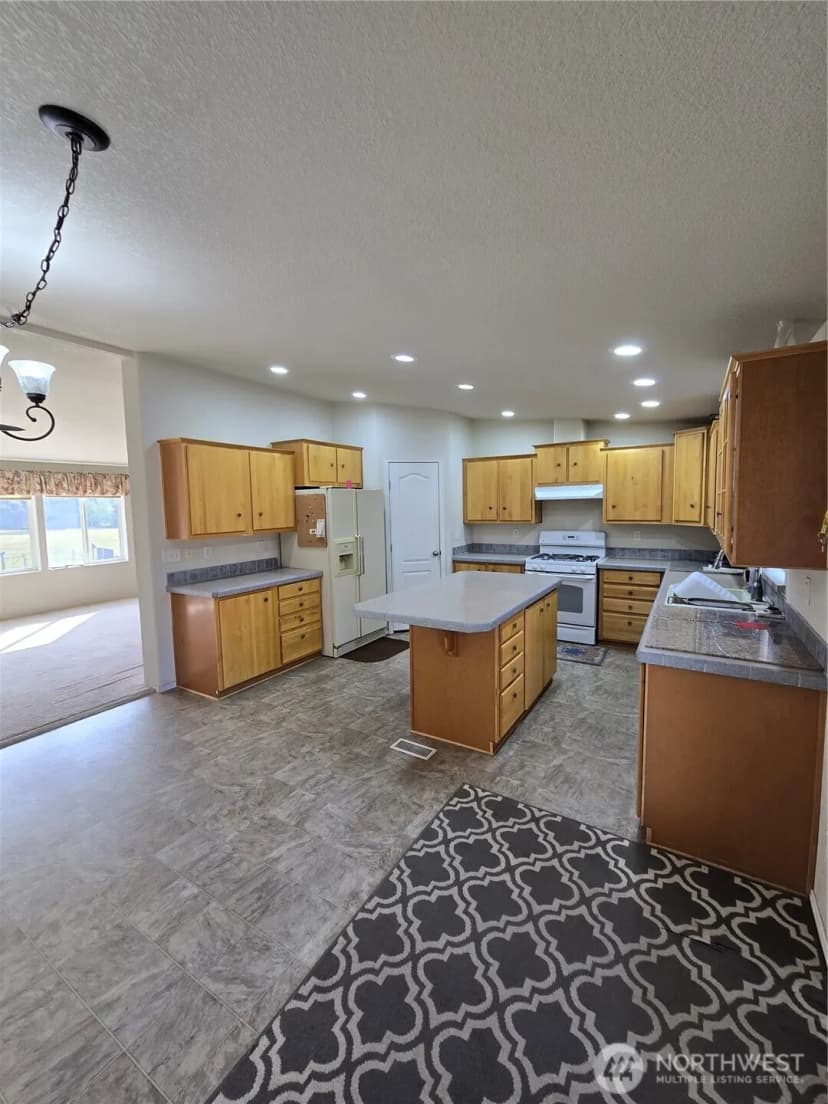 Property photo for 29 Duck Flats Road, Tonasket photo 11