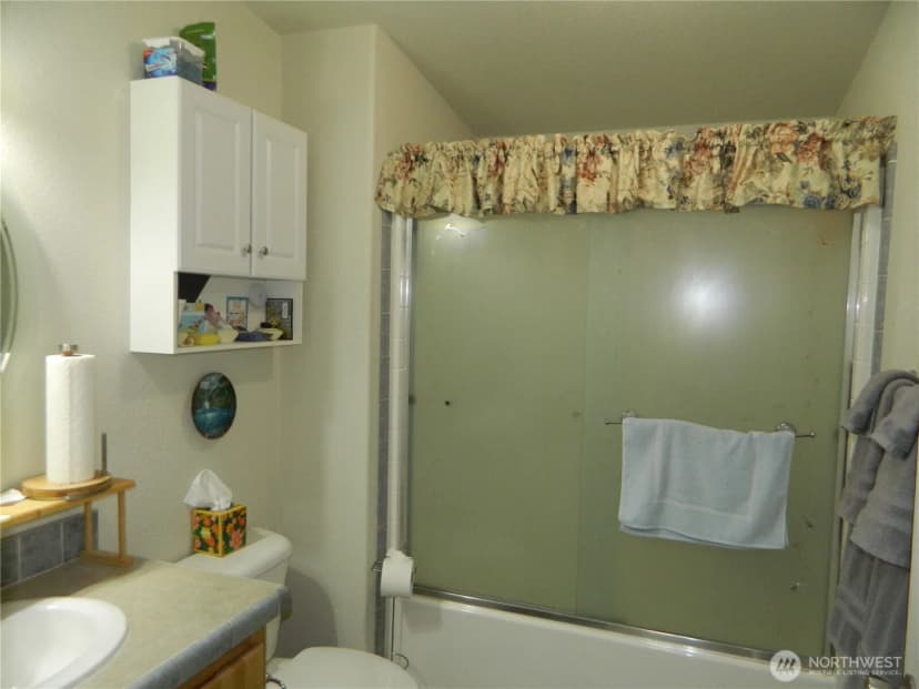 Property photo for 29 Duck Flats Road, Tonasket photo 10