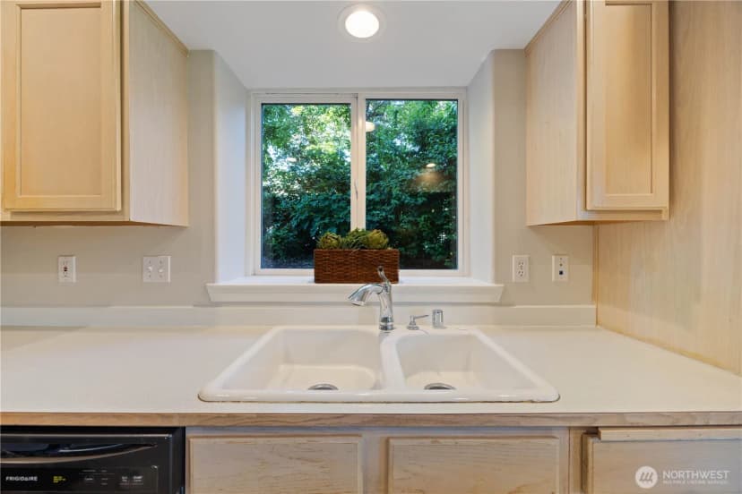 Property photo for 2307 W Woodin Avenue #1e, Chelan photo 22
