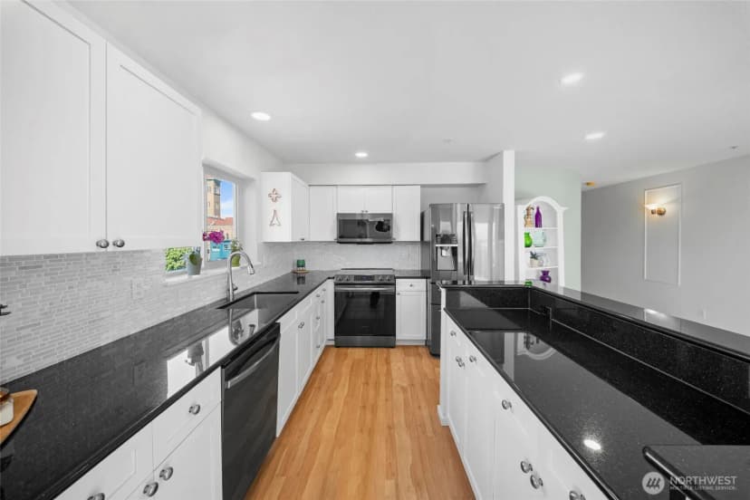 Property photo for 4409 California Avenue Sw #503, Seattle photo 14