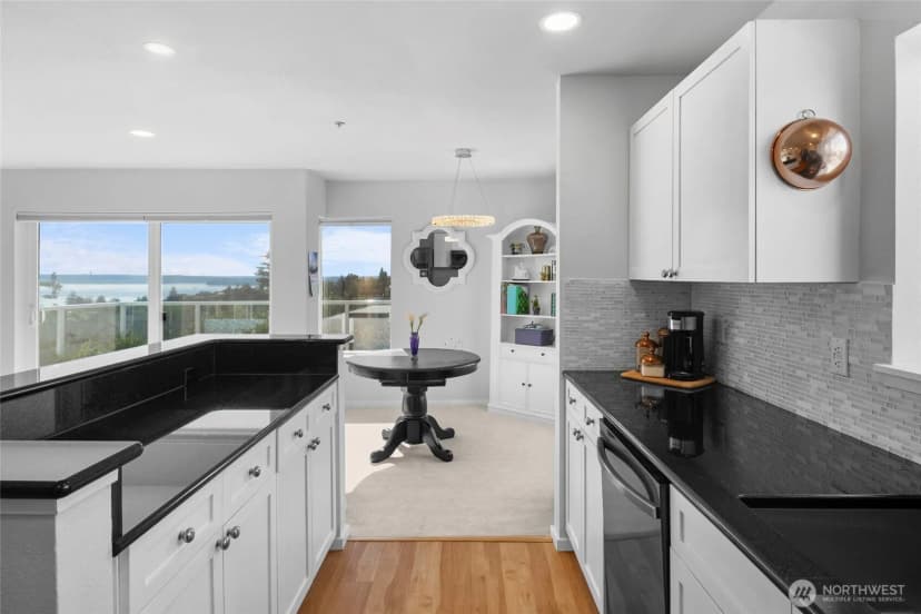 Property photo for 4409 California Avenue Sw #503, Seattle photo 16