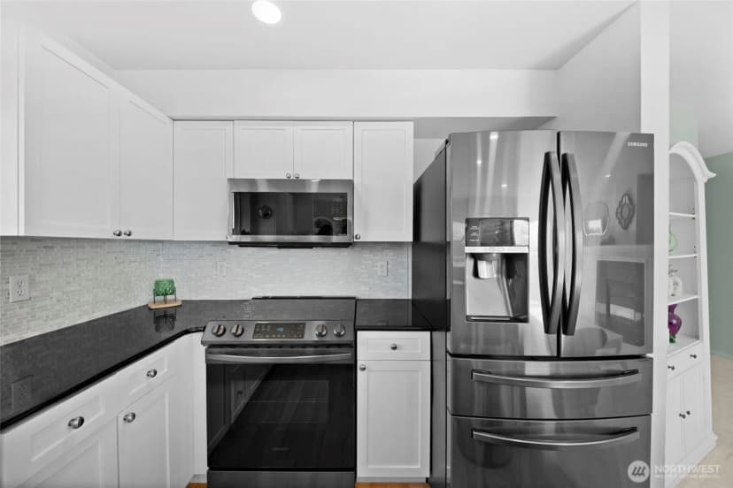 Property photo for 4409 California Avenue Sw #503, Seattle photo 17