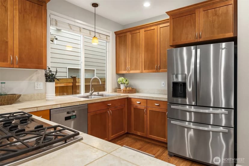 Property photo for 914 272nd Place Se, Sammamish photo 8