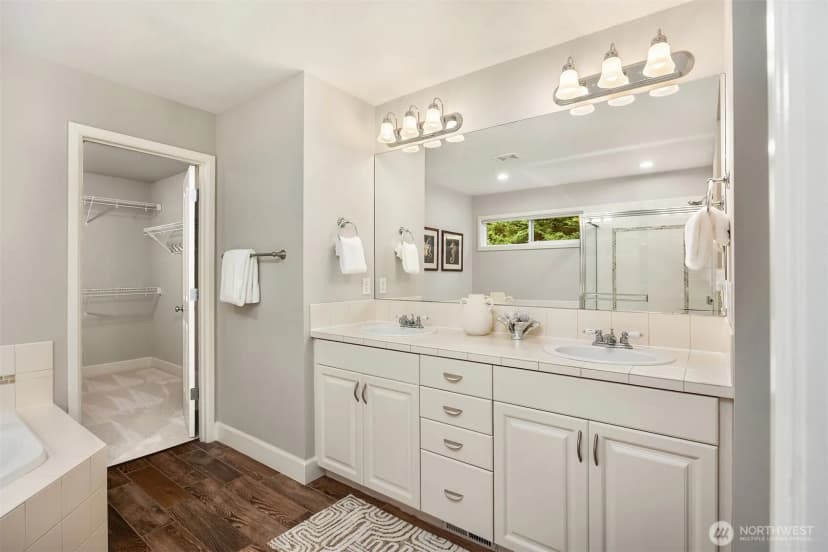 Property photo for 914 272nd Place Se, Sammamish photo 17