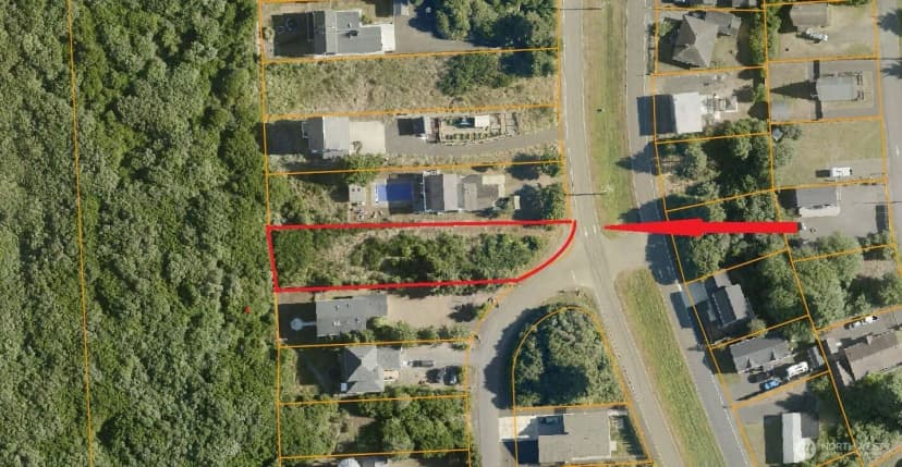 Property photo for 379 Ocean Shores Boulevard Nw, Ocean Shores photo 2