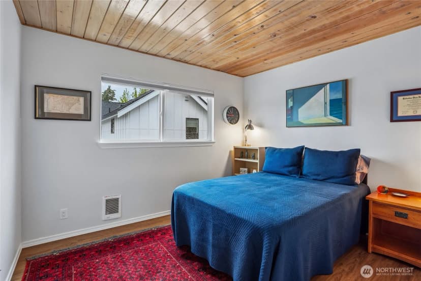Property photo for 5249 40th Avenue Ne #404, Seattle photo 13