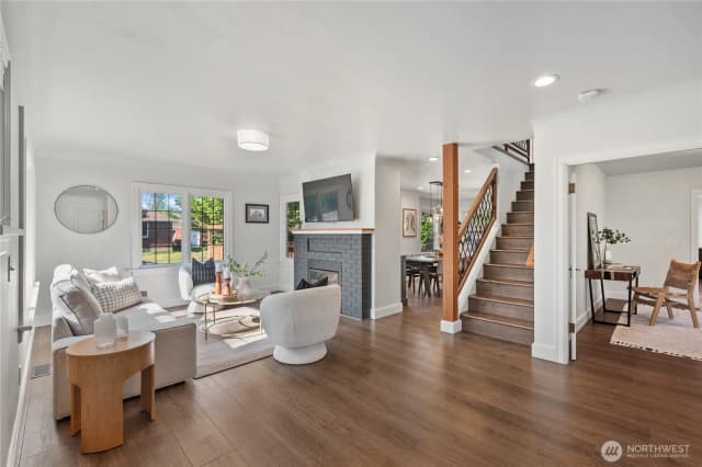 Property photo for 5500 21st Avenue S, Seattle photo 5
