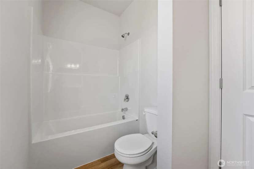 Property photo for 301 Poplar Street Ne, Royal City photo 19