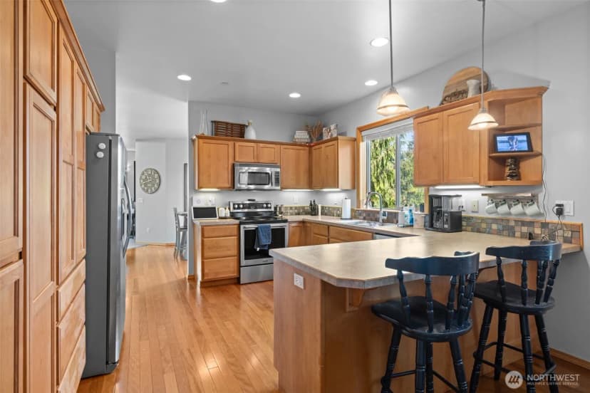 Property photo for 2201 W 16th Street, Port Angeles photo 9
