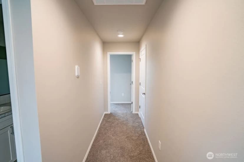 Property photo for 592 Karen Avenue, Royal City photo 18