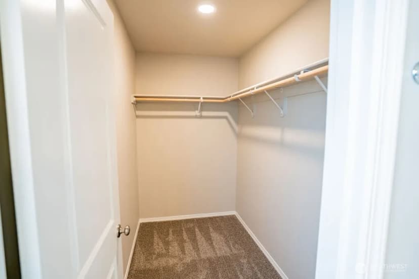Property photo for 592 Karen Avenue, Royal City photo 21