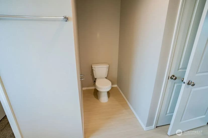 Property photo for 592 Karen Avenue, Royal City photo 23