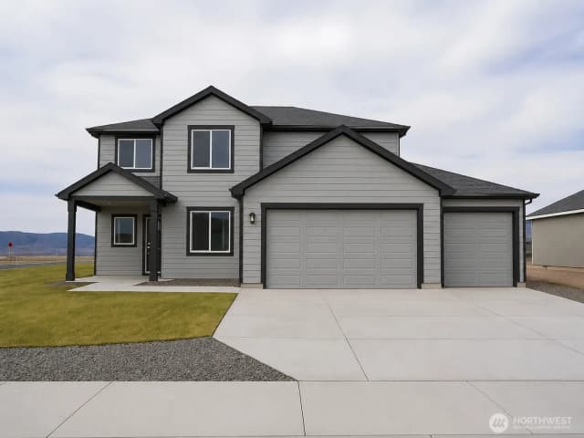 Property photo for 592 Karen Avenue, Royal City