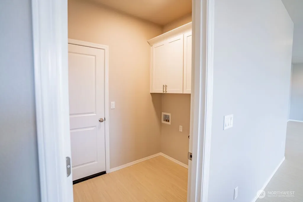 Property photo for 592 Karen Avenue, Royal City photo 24