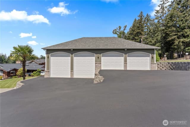 Property photo for 1106 184th Avenue Ct E, Lake Tapps photo 4