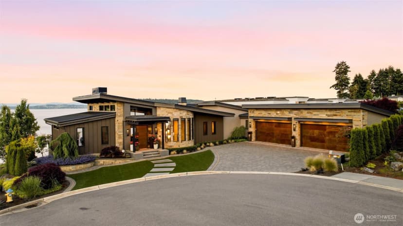 Property photo for 2854 Soundview Lane Nw, Gig Harbor