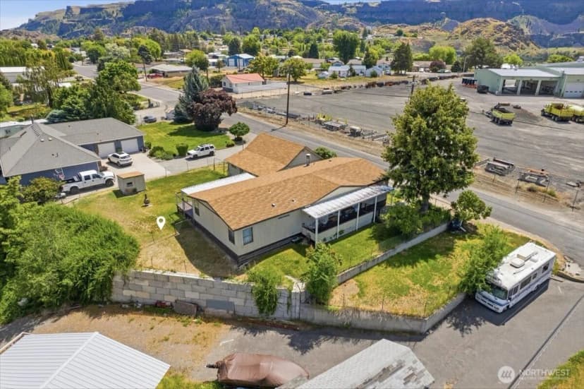 Property photo for 415 Sunny Drive, Electric City photo 38
