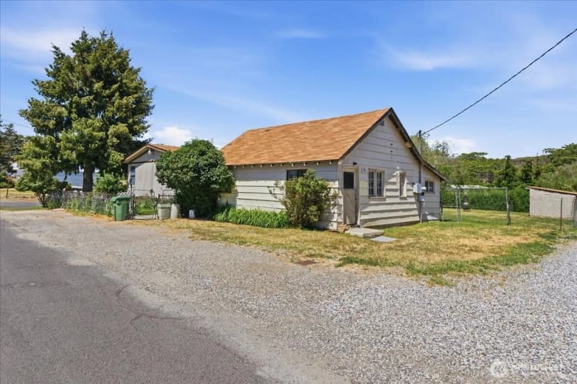 Property photo for 415 Sunny Drive, Electric City photo 34