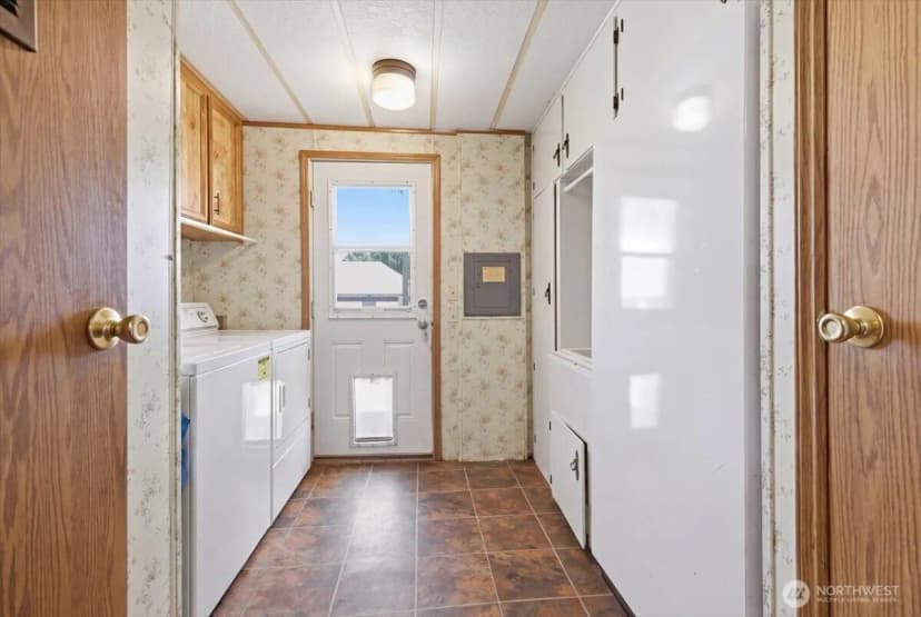 Property photo for 415 Sunny Drive, Electric City photo 16