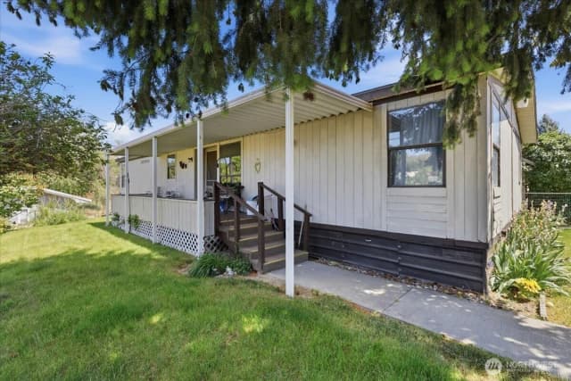 Property photo for 415 Sunny Drive, Electric City
