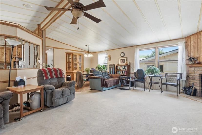 Property photo for 415 Sunny Drive, Electric City photo 4