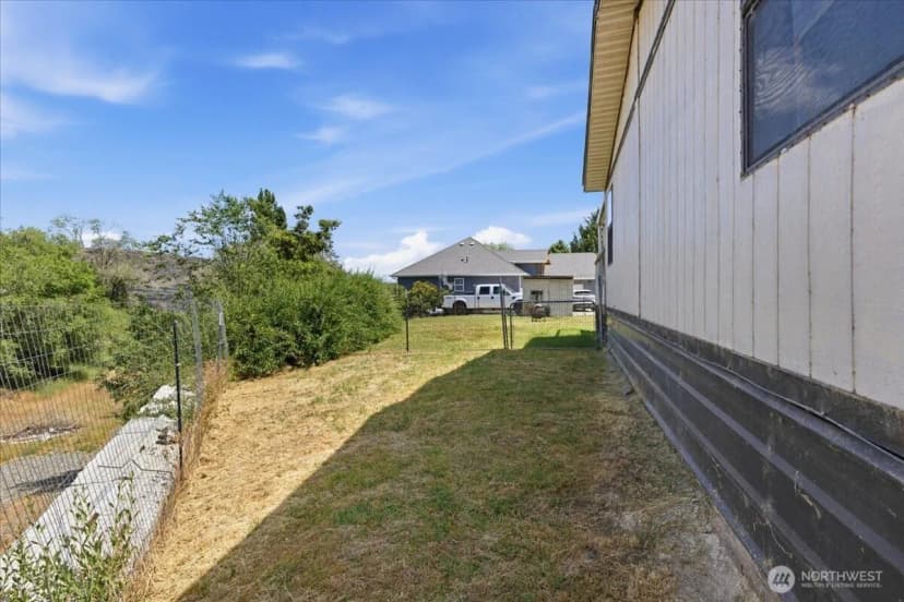 Property photo for 415 Sunny Drive, Electric City photo 31