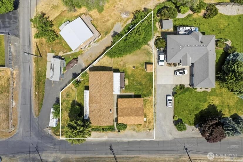 Property photo for 415 Sunny Drive, Electric City photo 37