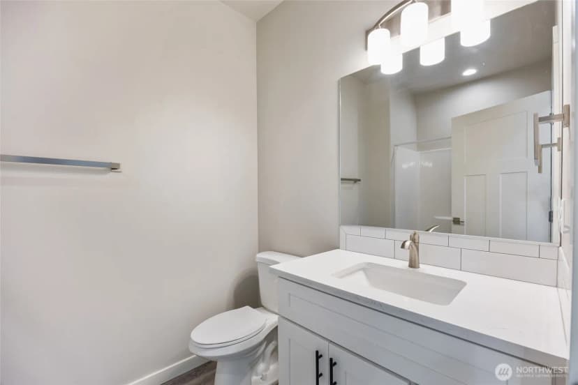 Property photo for 909 Ne 5th Avenue, Ephrata photo 23