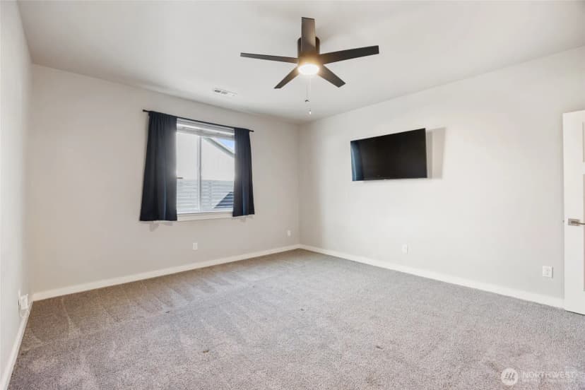 Property photo for 909 Ne 5th Avenue, Ephrata photo 16