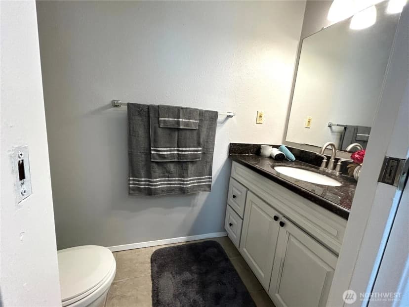 Property photo for 14779 Ne 32nd Street #a-304, Bellevue photo 26