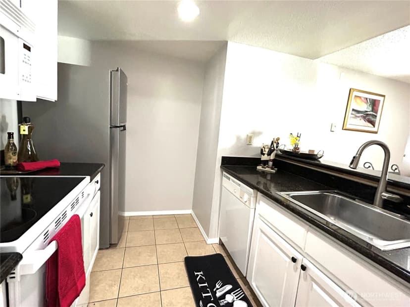 Property photo for 14779 Ne 32nd Street #a-304, Bellevue photo 18