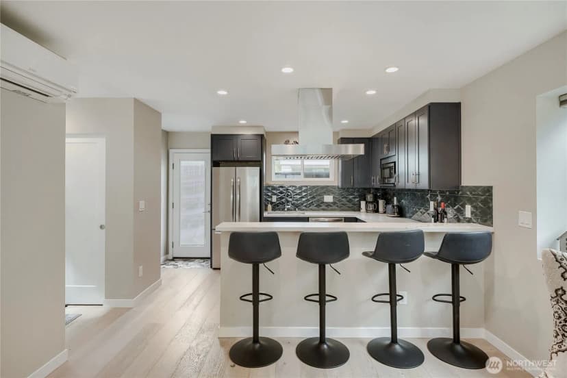 Property photo for 12534 C 5th Avenue Ne, Seattle photo 15