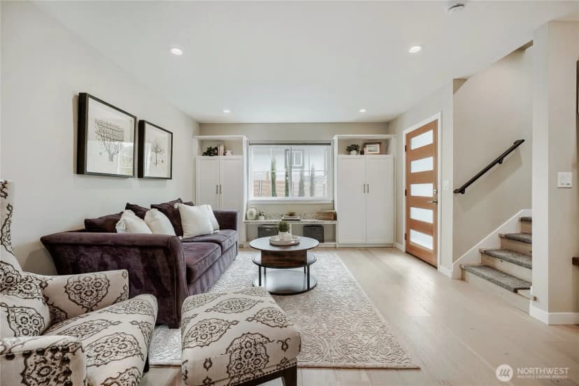 Property photo for 12534 C 5th Avenue Ne, Seattle photo 3