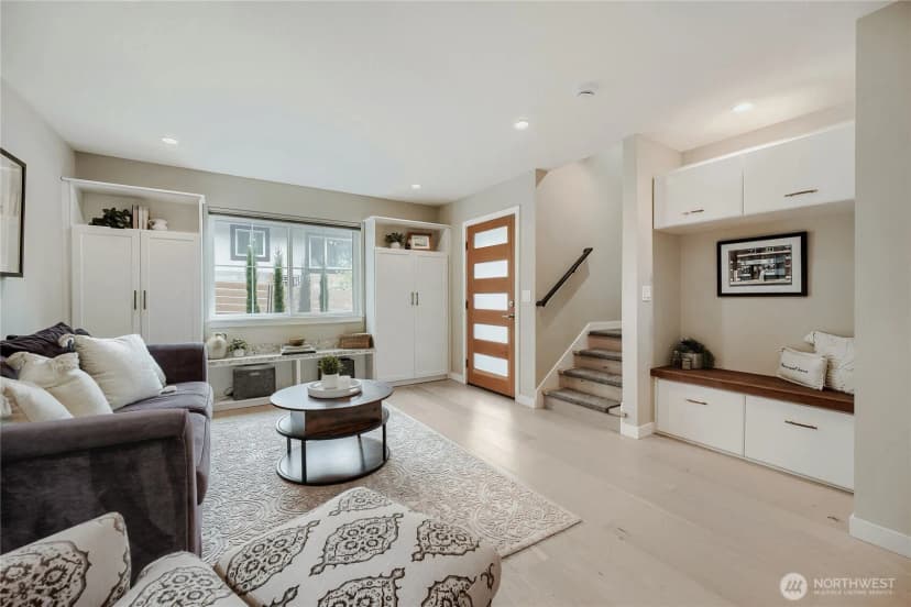 Property photo for 12534 C 5th Avenue Ne, Seattle photo 2