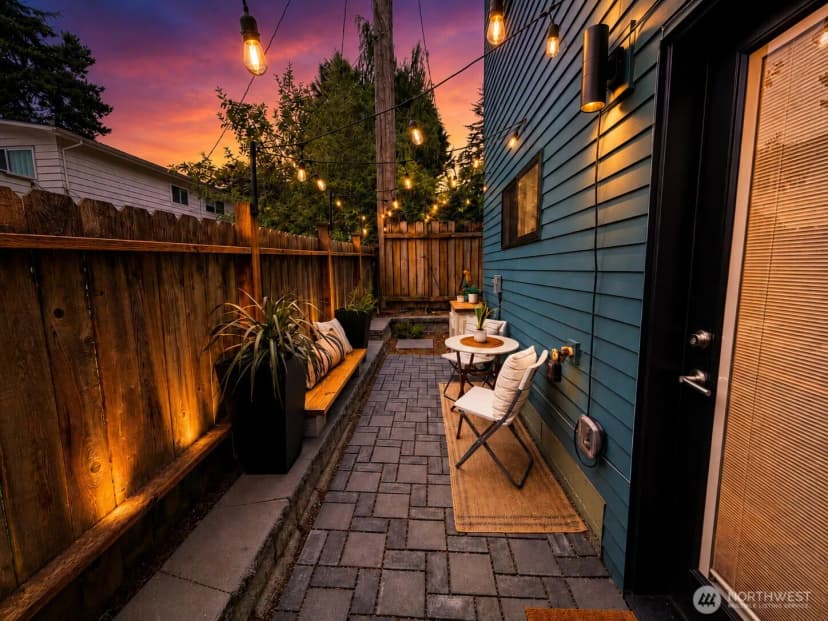 Property photo for 12534 C 5th Avenue Ne, Seattle photo 12