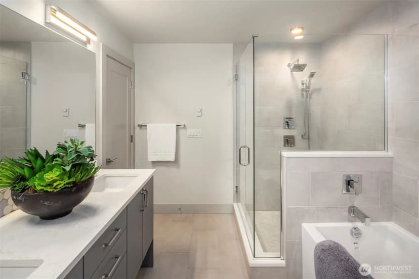 Property photo for 1516 Bigelow Avenue N, Seattle photo 18