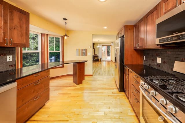 Property photo for 35353 North Shore Drive, Mount Vernon photo 5