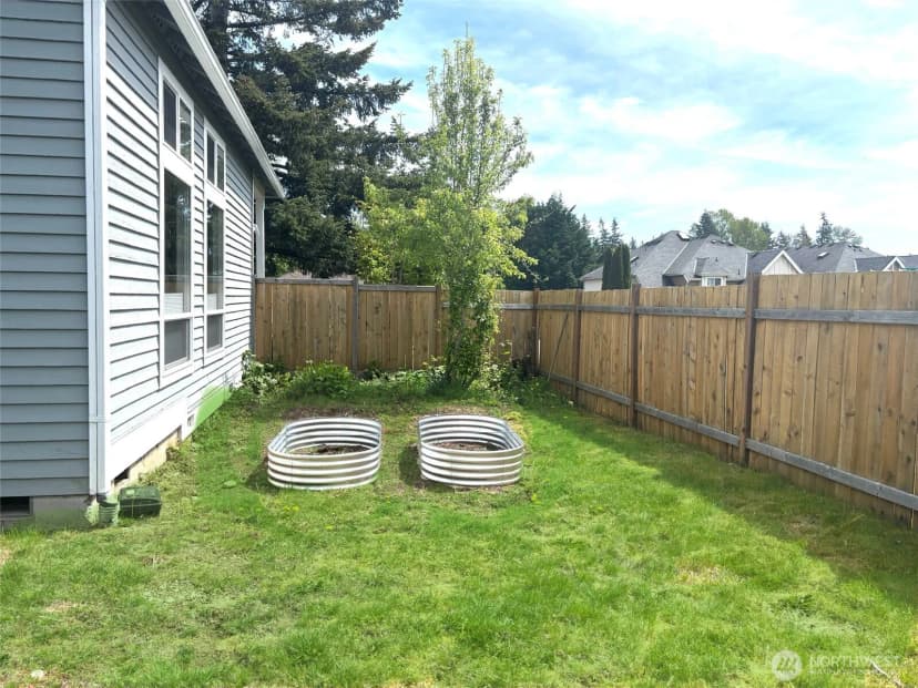 Property photo for 21523 129th Avenue Se, Kent photo 33