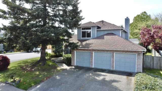 Property photo for 21523 129th Avenue Se, Kent photo 4