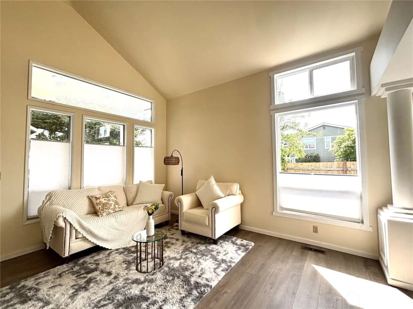 Property photo for 21523 129th Avenue Se, Kent photo 9