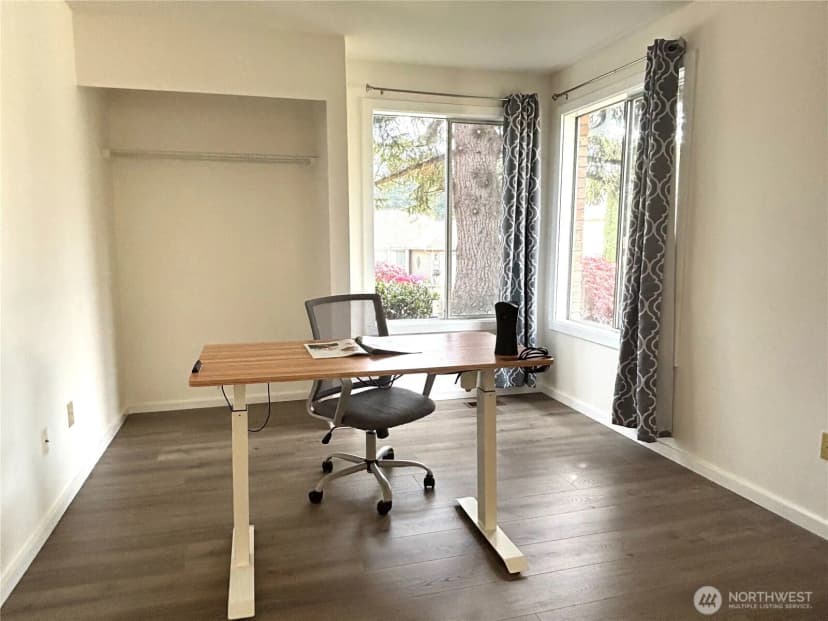 Property photo for 21523 129th Avenue Se, Kent photo 8