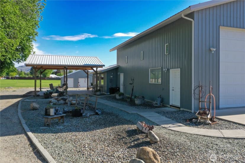 Property photo for 46 Shumway Road, Omak photo 31