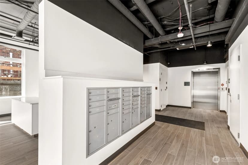 Property photo for 5819 Phinney Avenue N #405, Seattle photo 18