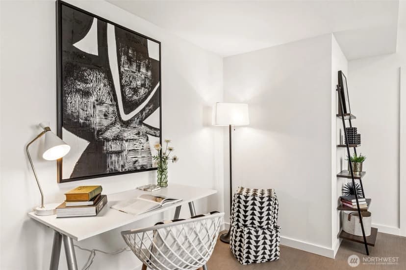 Property photo for 5819 Phinney Avenue N #405, Seattle photo 6