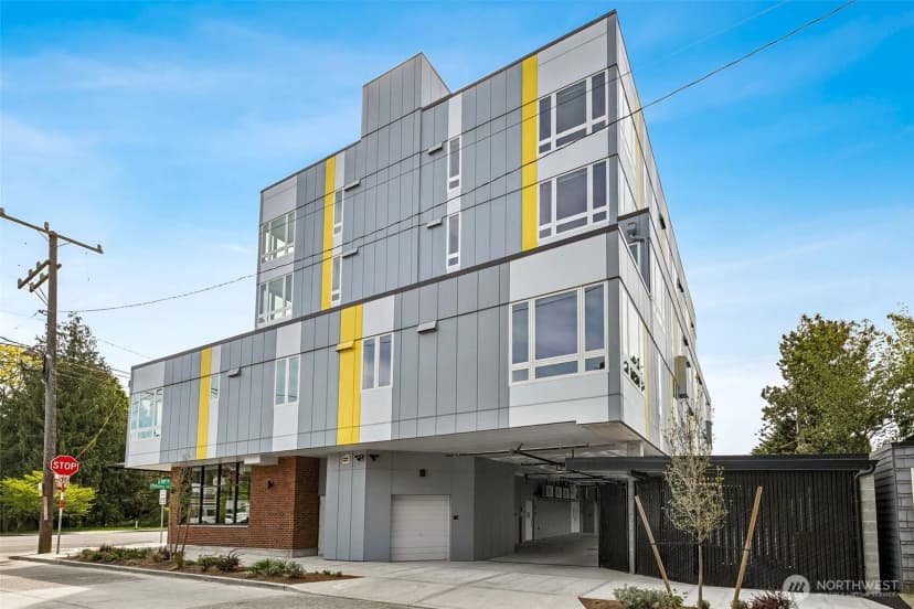 Property photo for 5819 Phinney Avenue N #405, Seattle photo 21