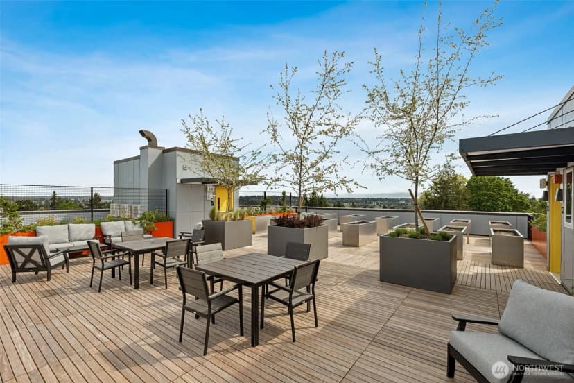 Property photo for 5819 Phinney Avenue N #405, Seattle photo 14