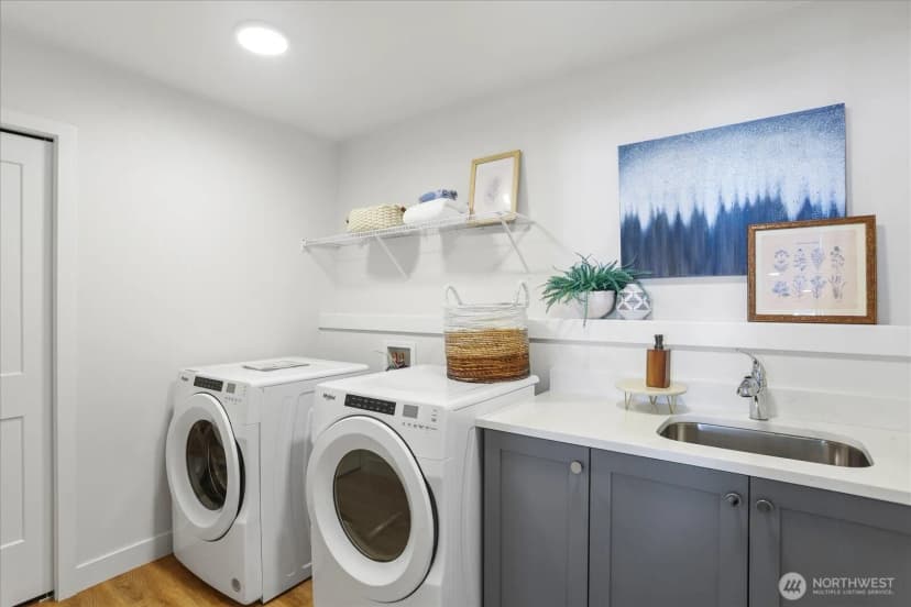 Property photo for 121 171st Place Sw #b, Bothell photo 31
