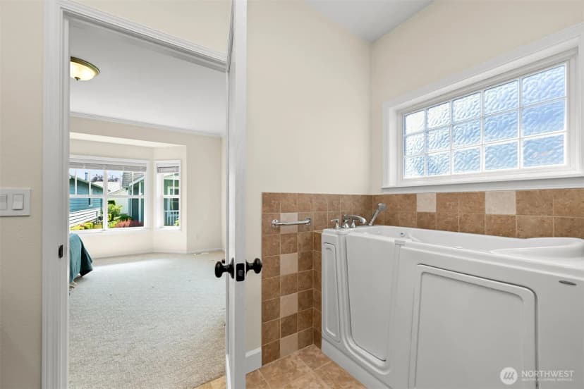 Property photo for 500 Fieldstone Loop #14, Lynden photo 17