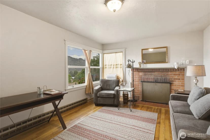 Property photo for 462 Beach Street, Pateros photo 5