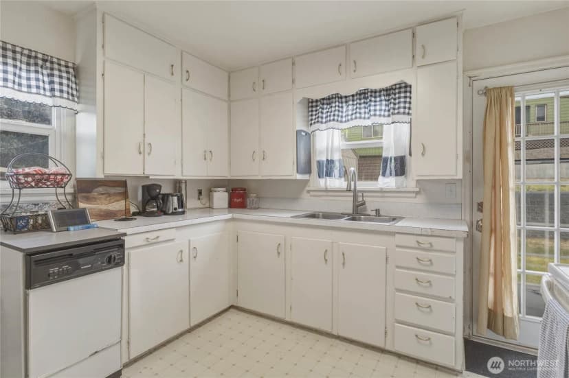 Property photo for 462 Beach Street, Pateros photo 10